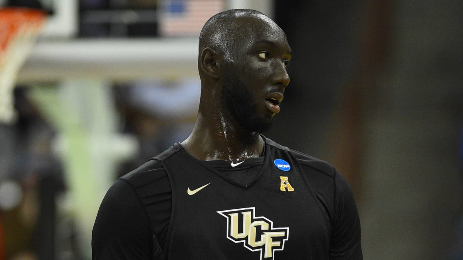 Photos of UCF's 7-foot-6 center Tacko Fall go viral