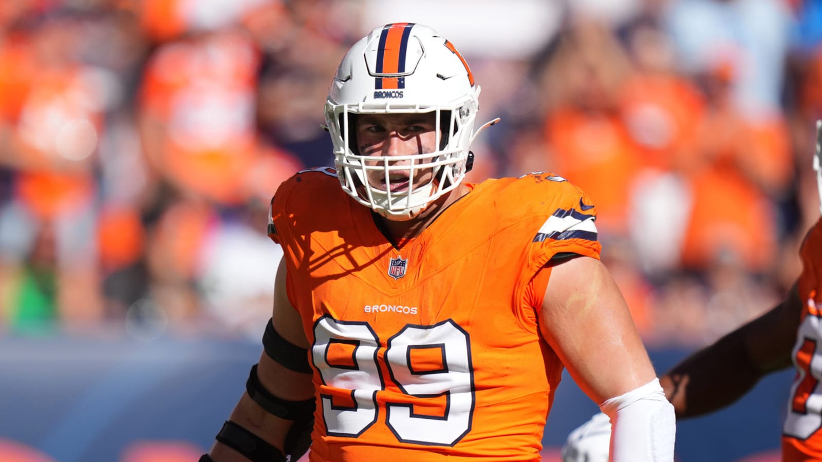 Veteran pass-rusher wants 'lucrative extension' with Broncos
