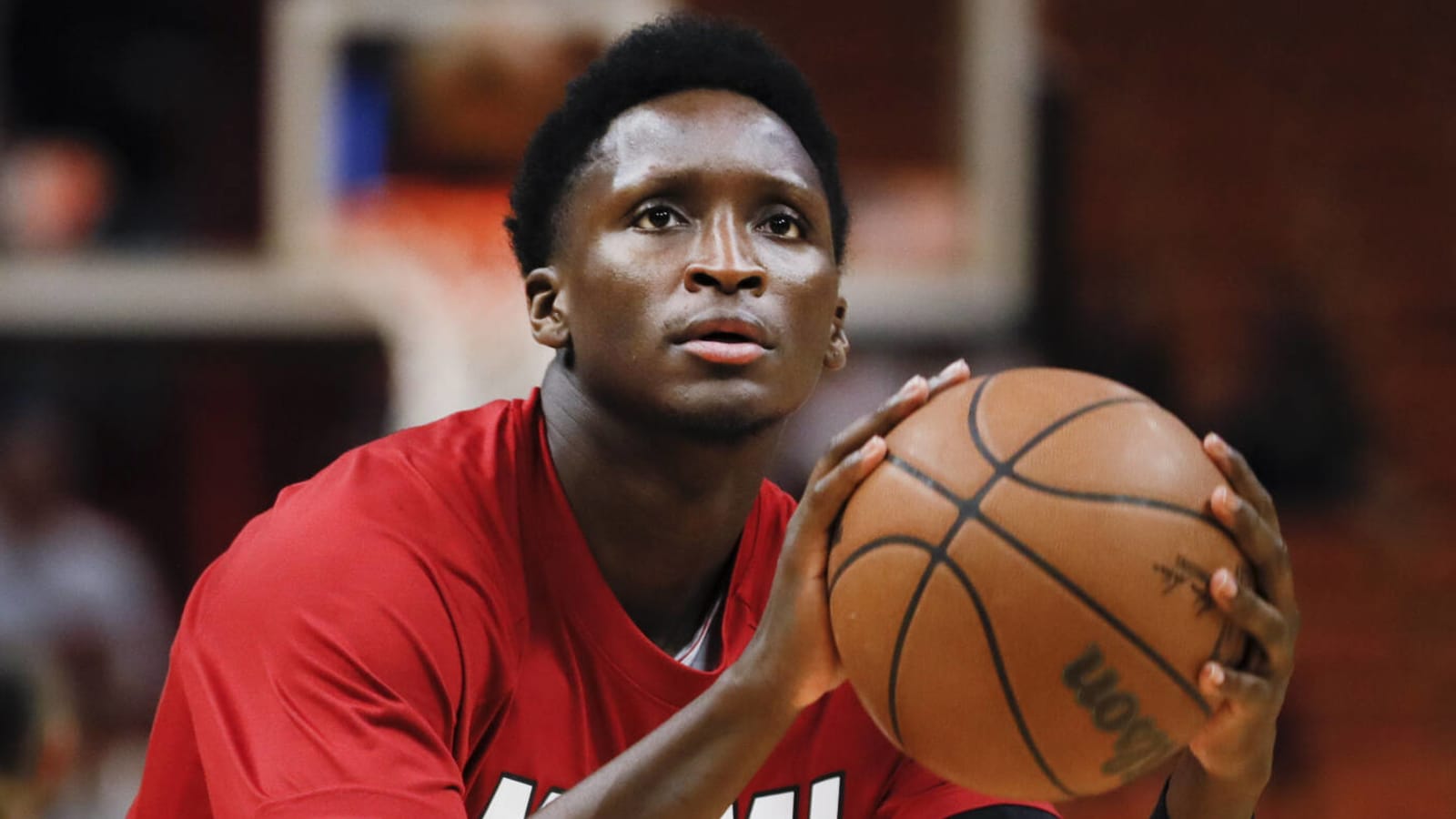 Victor Oladipo, Heat adjust terms of new deal