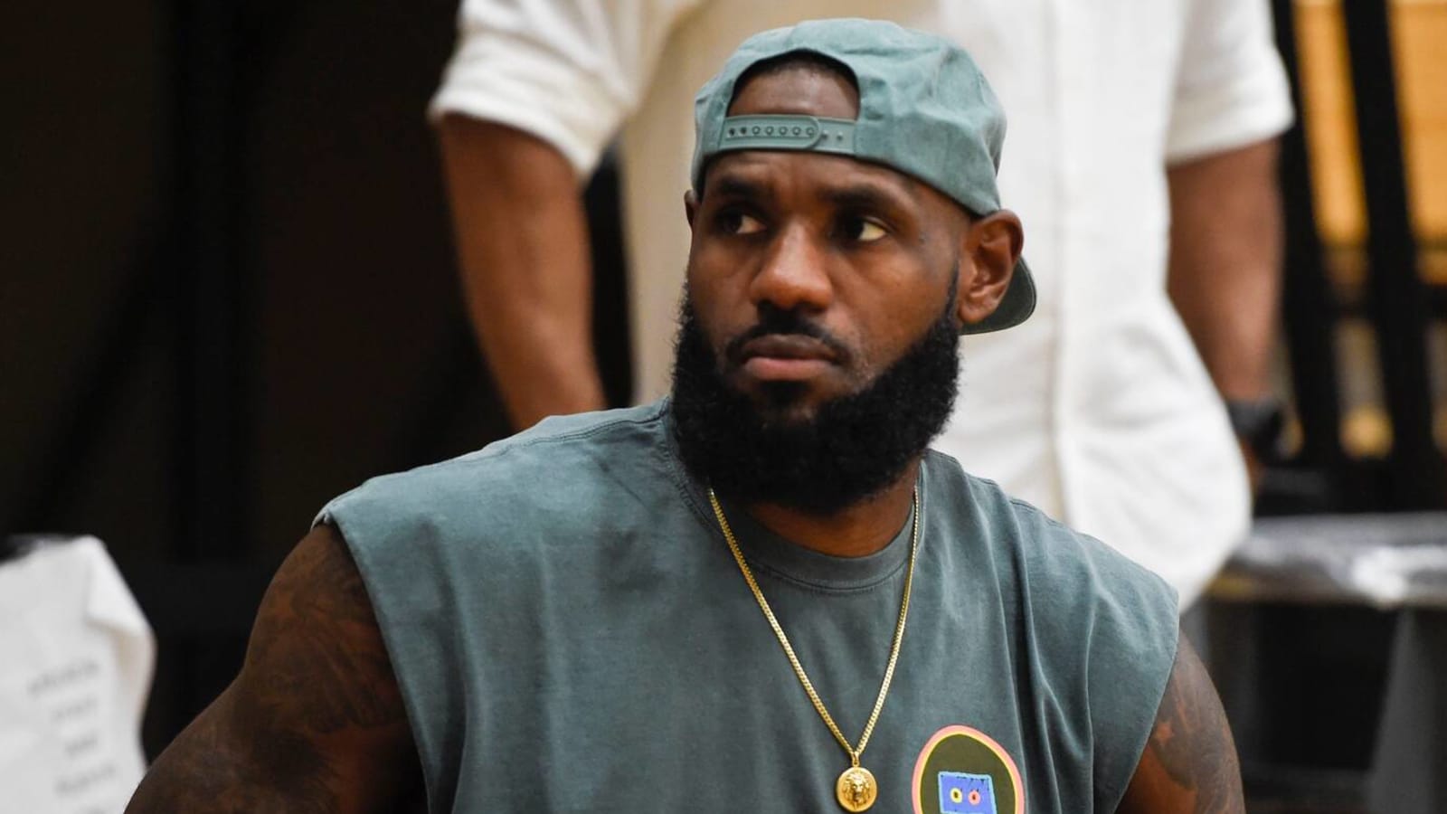 LeBron James shares Sports Illustrated cover with sons