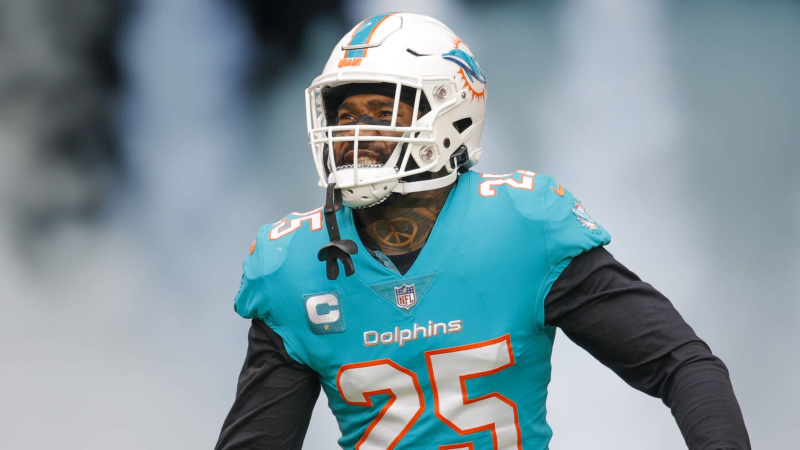 All-Pro free-agent CB named in lawsuit