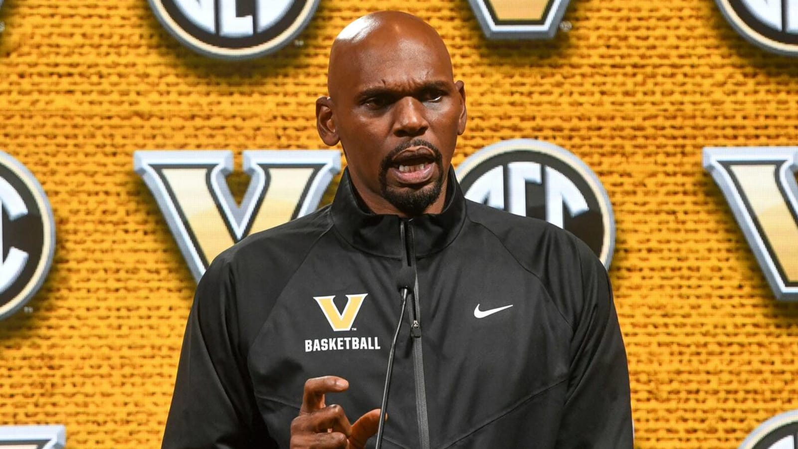 Stackhouse: 'Maybe' one SEC coach can beat me in H-O-R-S-E