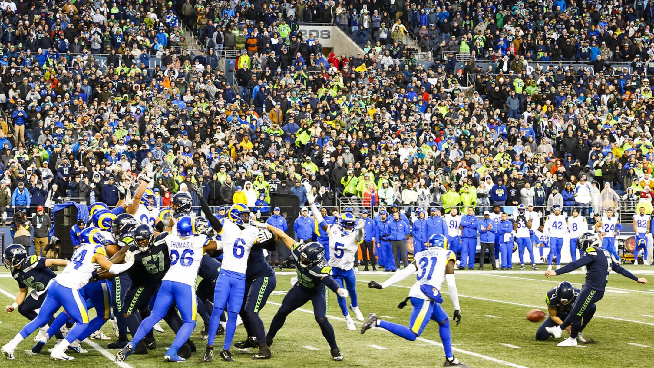 Bad officiating in Rams-Seahawks ended the Lions' playoff hopes