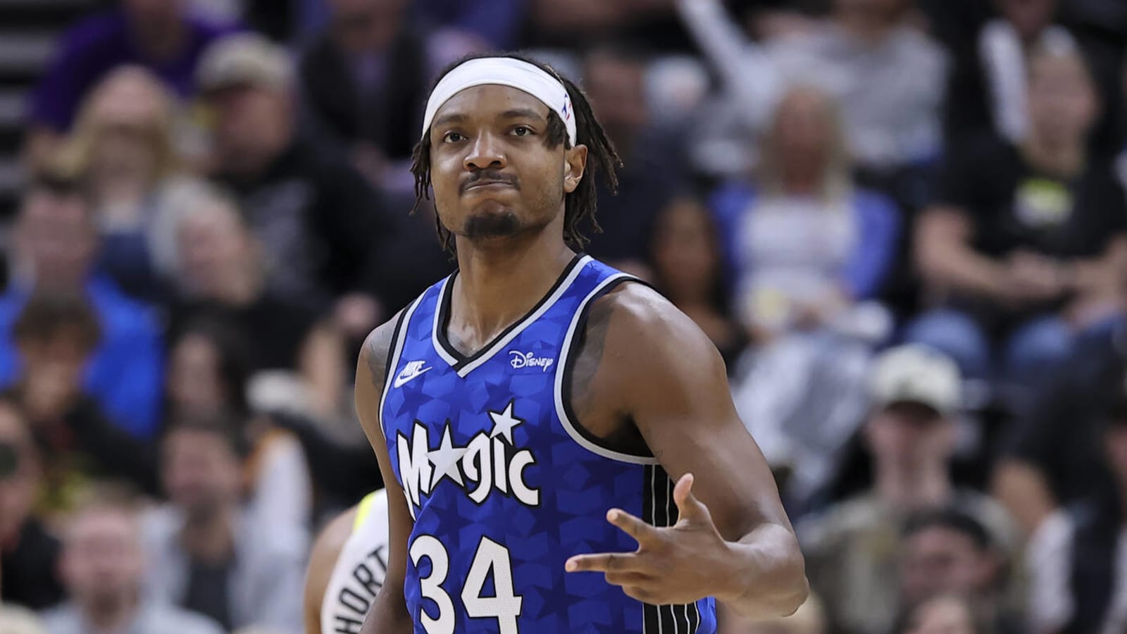 Magic’s Wendell Carter Jr. breaks bone in hand