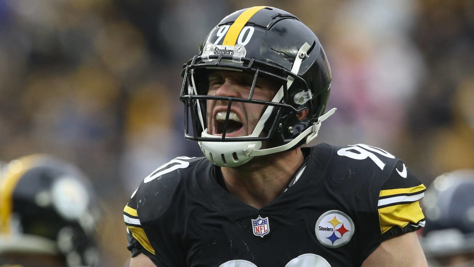 T.J. Watt: 'Too early in my career to compare myself' to J.J.