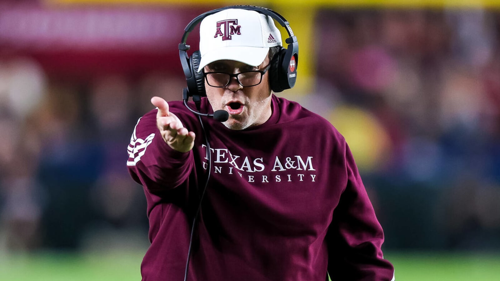 Texas A&M rolls out maroon carpet for coach-to-be Jimbo Fisher