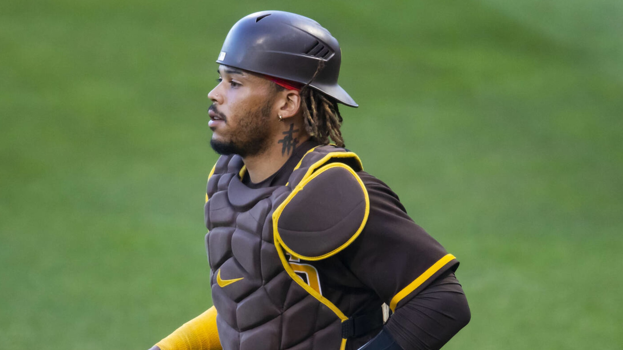 San Diego Padres catcher Austin Nola throws to second base during the  News Photo - Getty Images