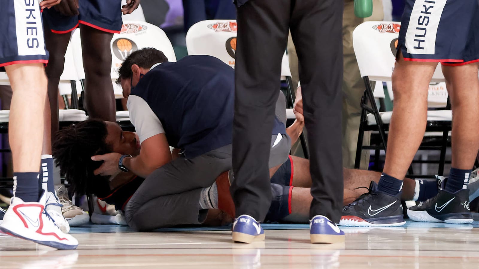 UConn's Isaiah Whaley fainted on bench at end of game