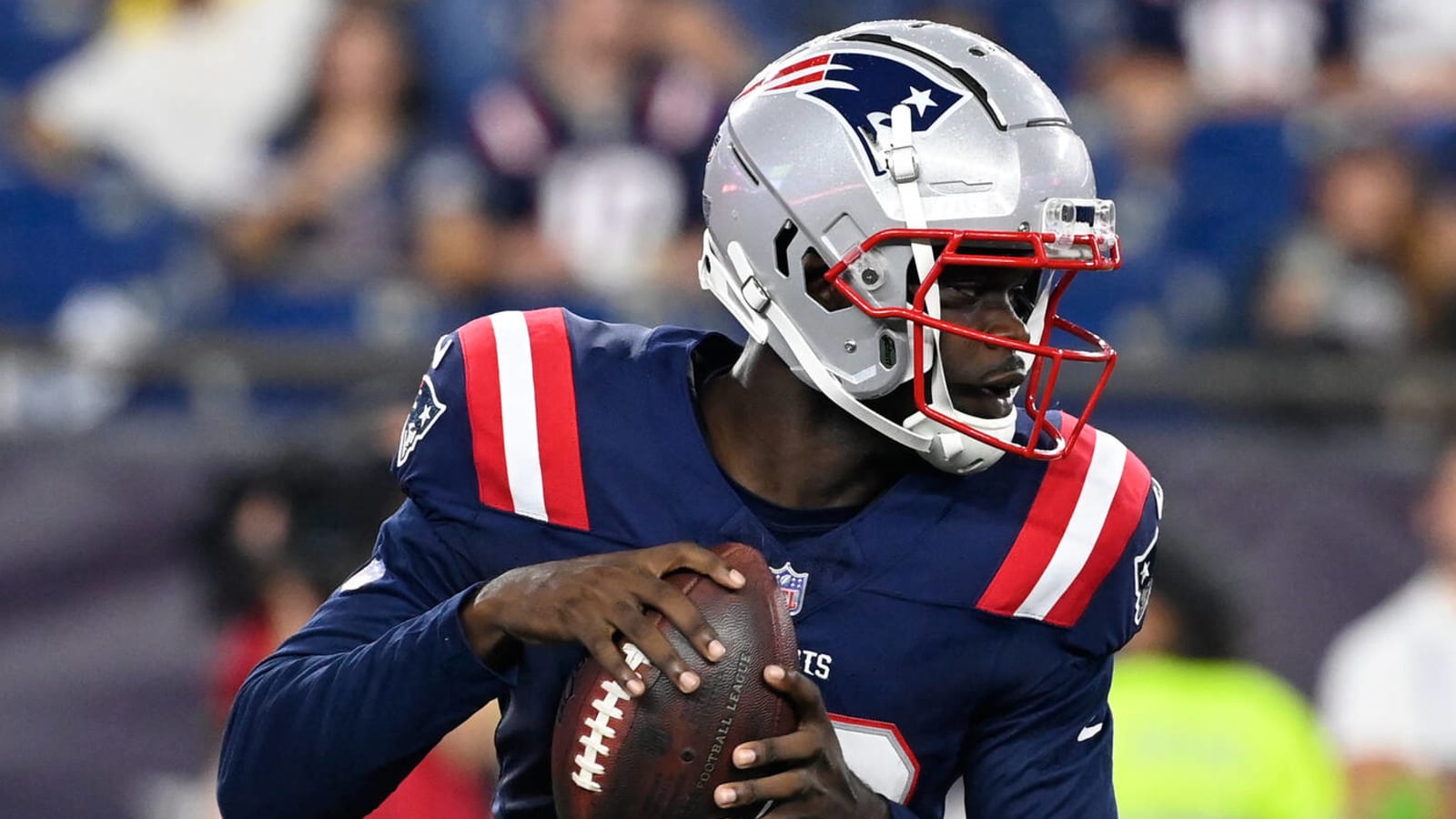 Bill Belichick commends rookie QB's 'poise' and 'toughness'