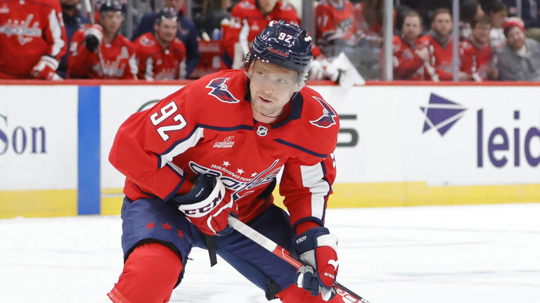 Evgeny Kuznetsov Signs Entry-Level Contract with Washington Capitals, Will  Wear #92