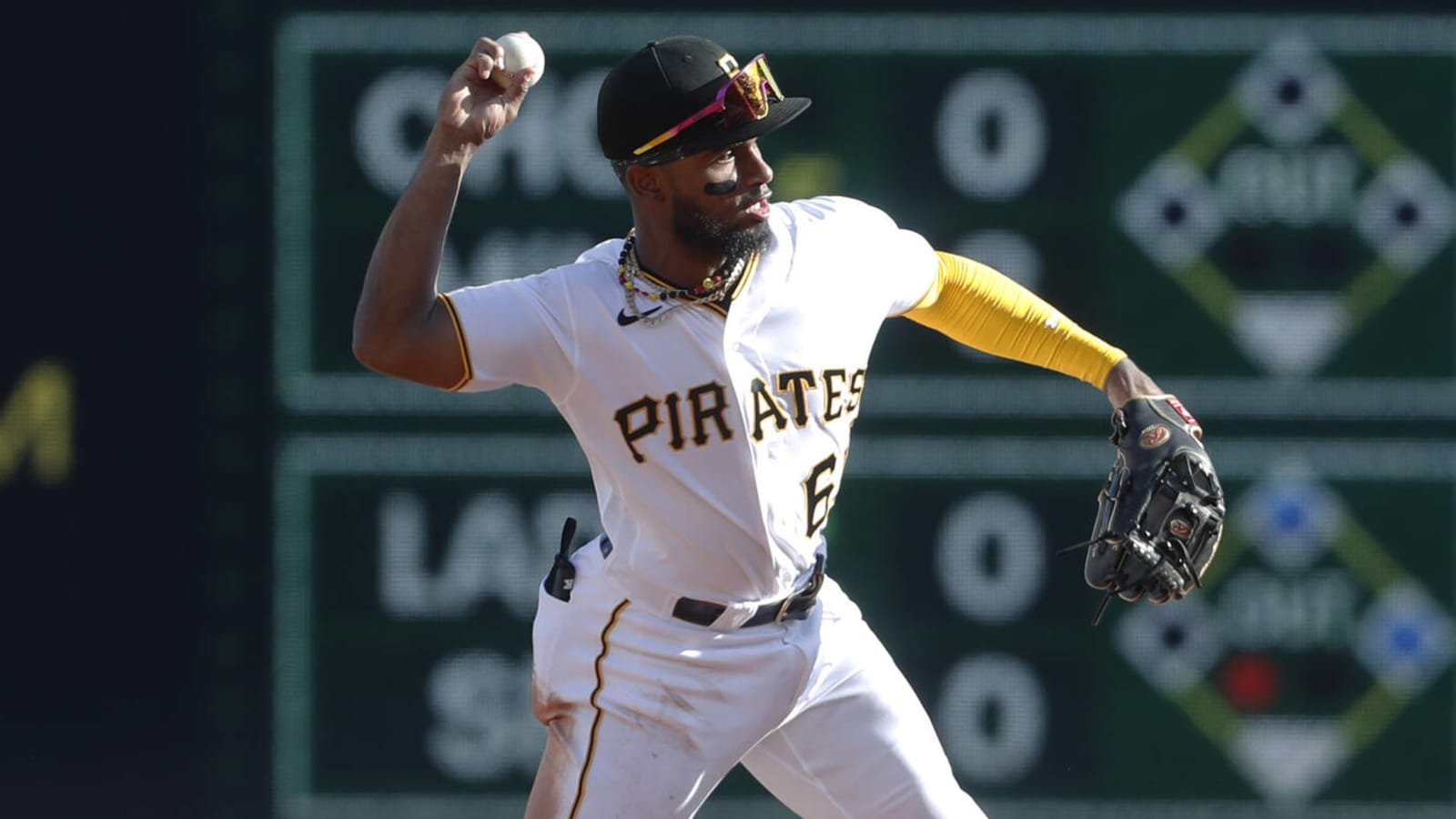 A look at Pirates' second base camp battle