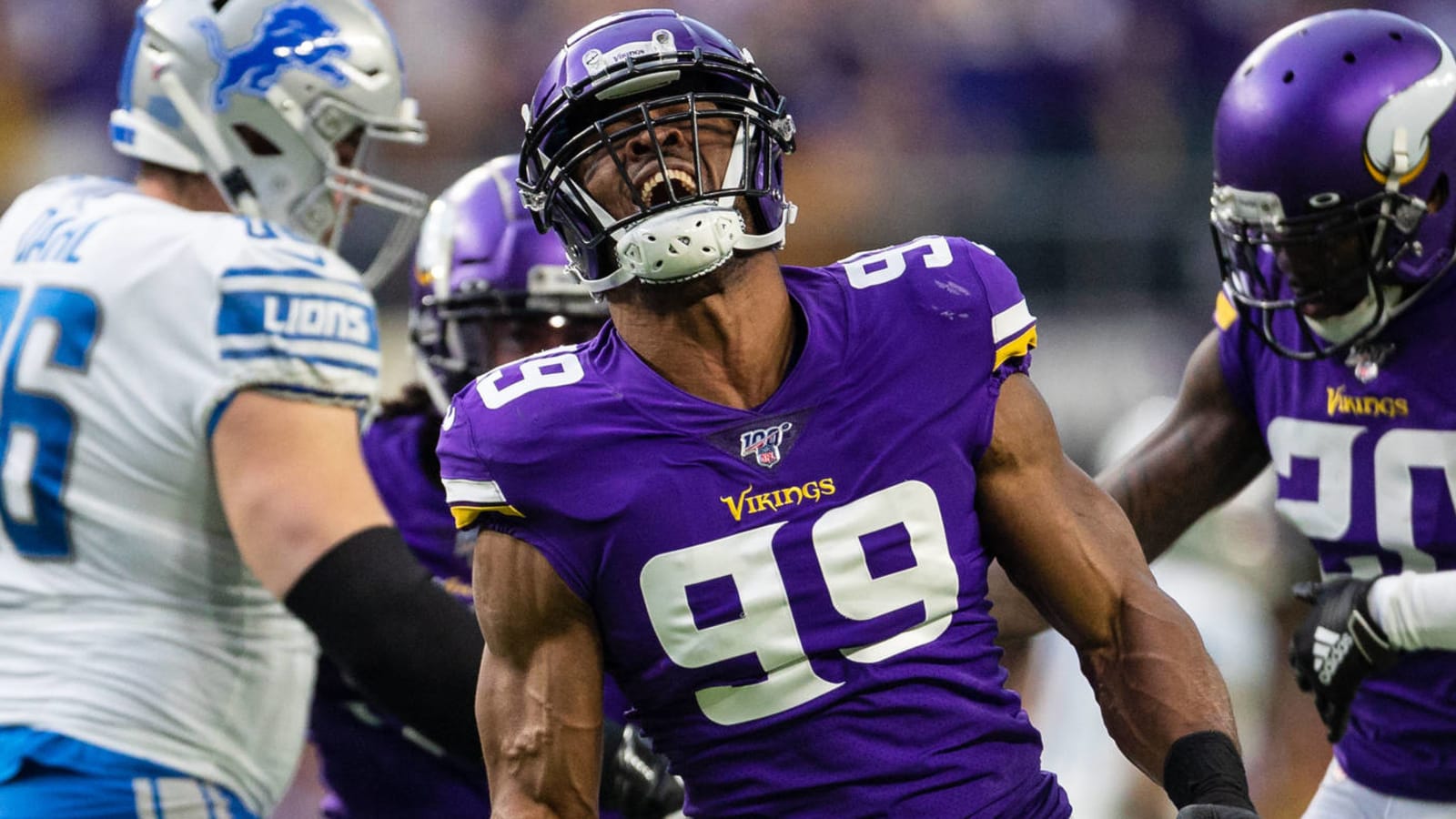 Danielle Hunter, Vikings rework contract