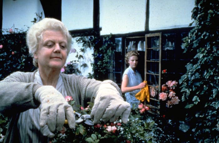 'The Mirror Crack’d' (1980)