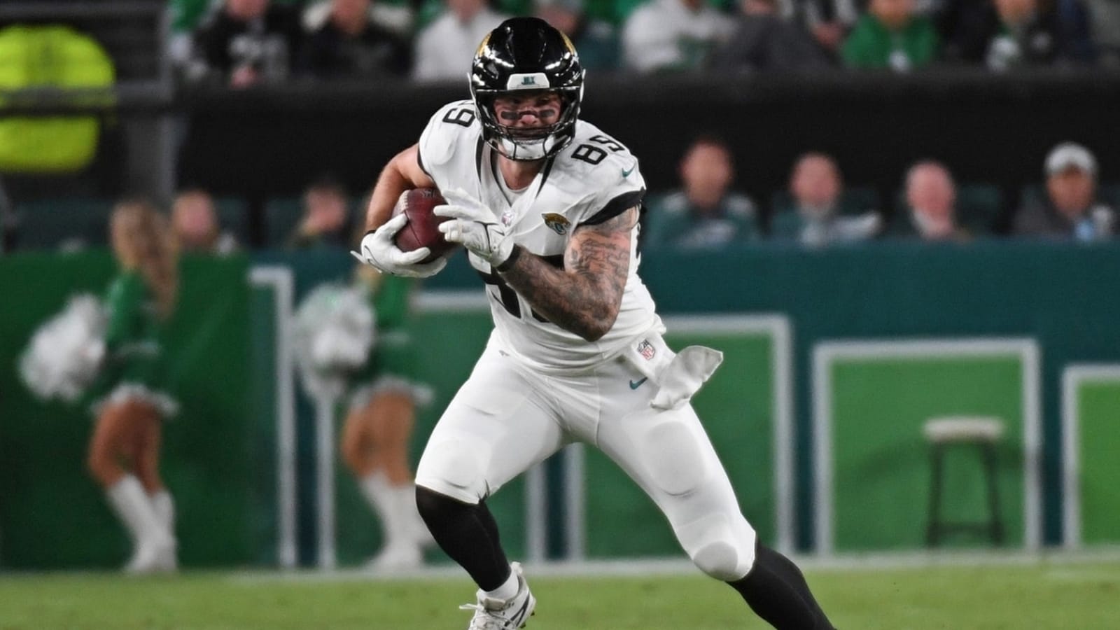 Kyle Shanahan Sees Tight End Luke Farrell As Prime 49ers Roster Asset