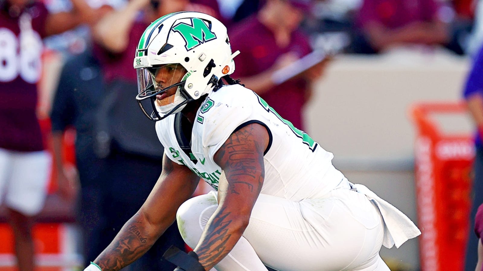 49ers stay focused on pass rush in Charles Davis&#39; latest mock draft