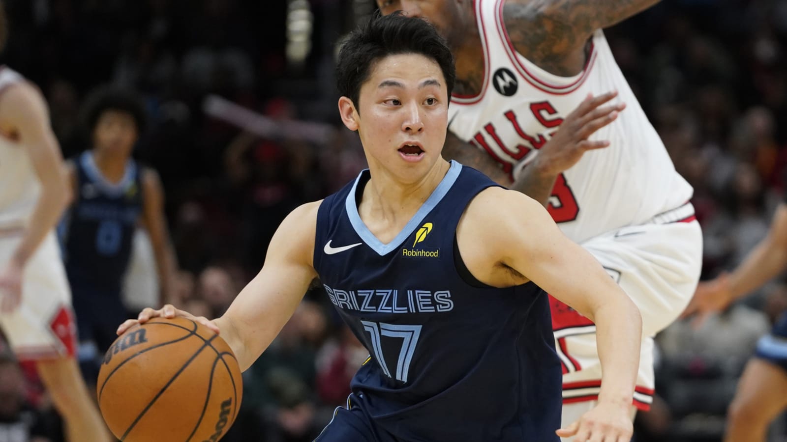 Grizzlies Edge Out Bulls in Thrilling Preseason Showdown
