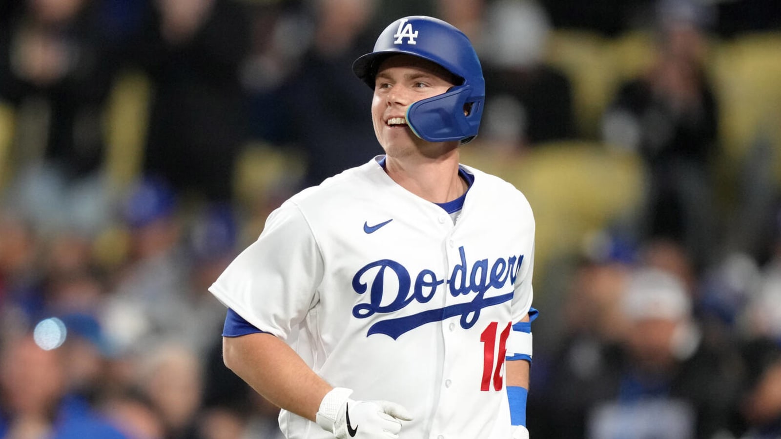 Dodgers' Will Smith continues hot start to season