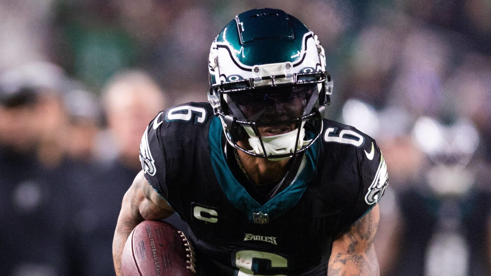 Eagles discussing extension with top WR