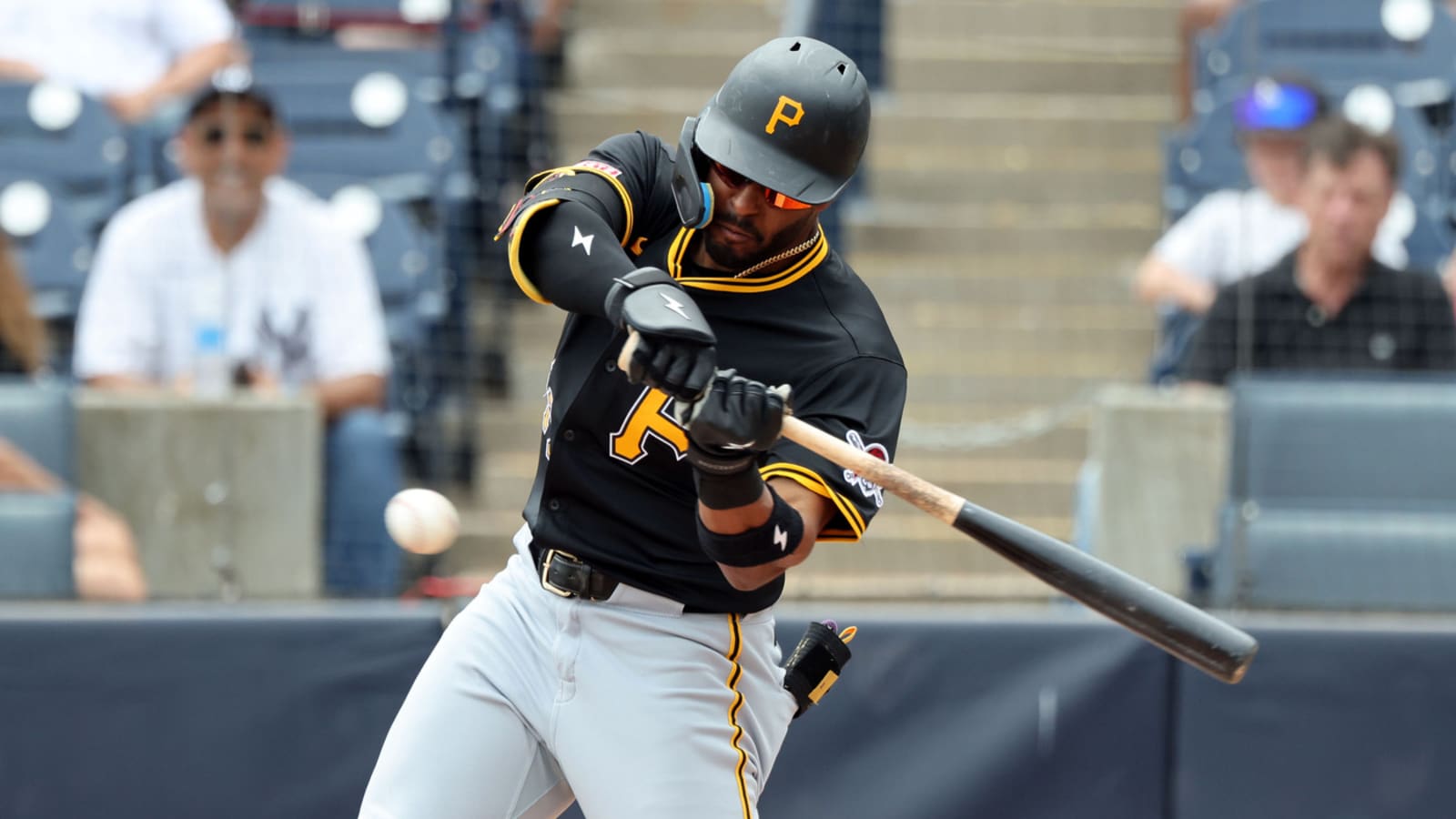 Outfielder Joshua Palacios elects free agency