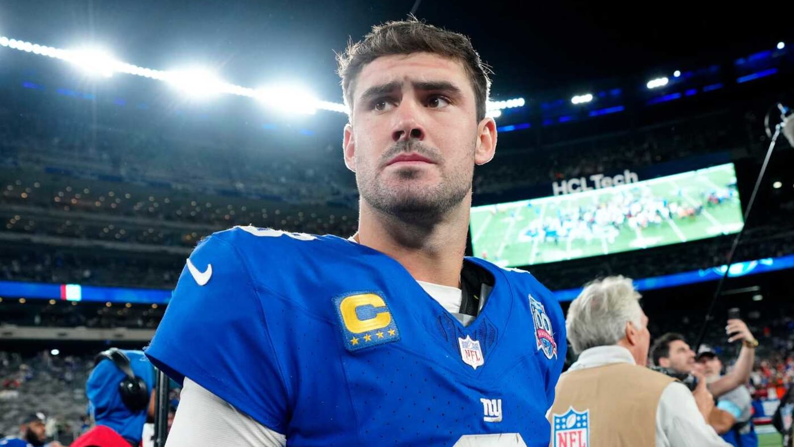 Insider explains Giants' handling of Daniel Jones' injury guarantee after big OL loss
