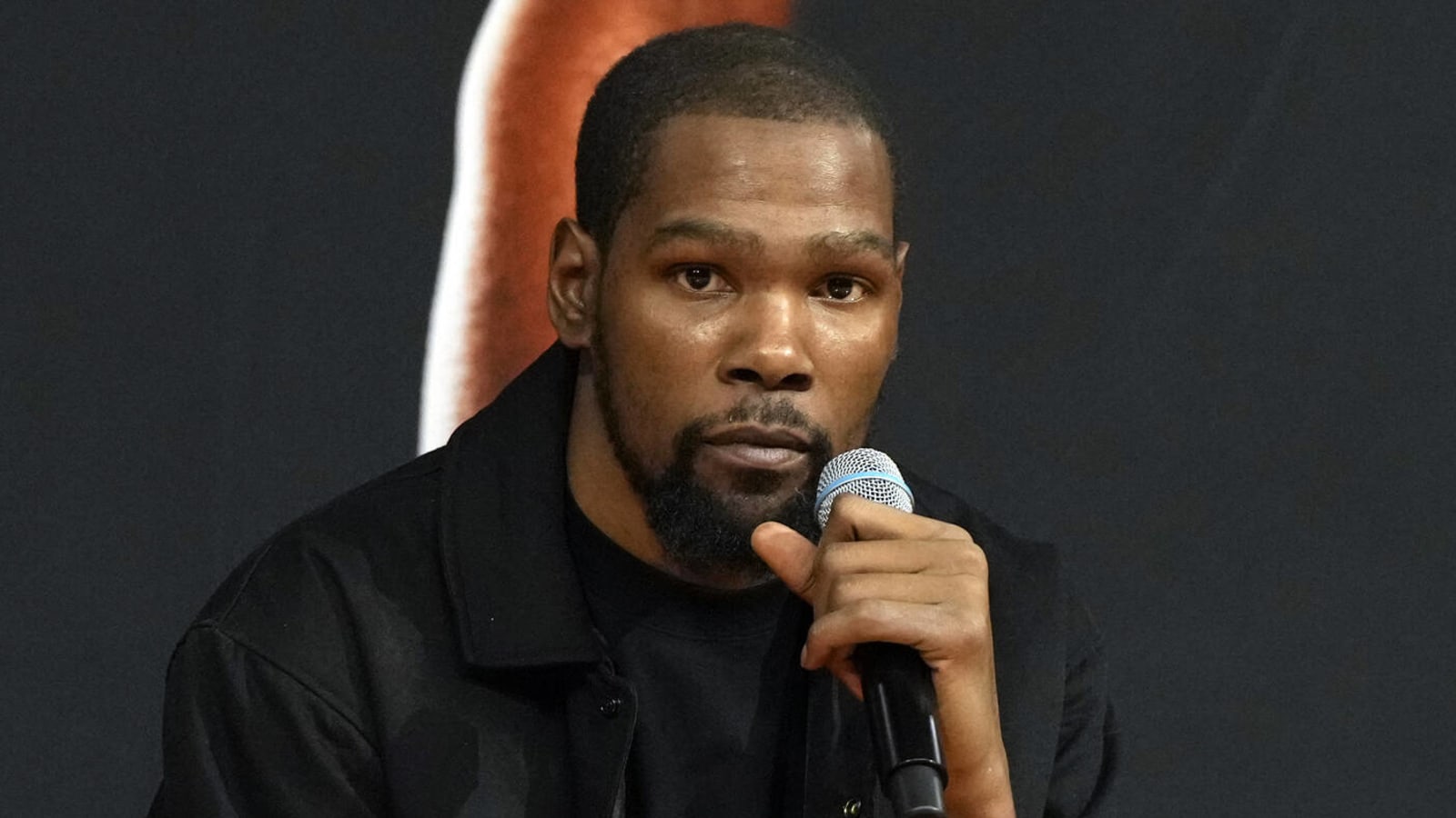 Kevin Durant shares his thoughts on Kyrie Irving trade request