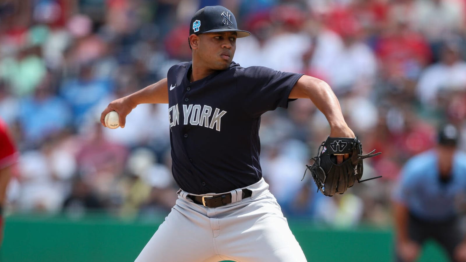 Yankees pitching prospect expected to make MLB debut Friday