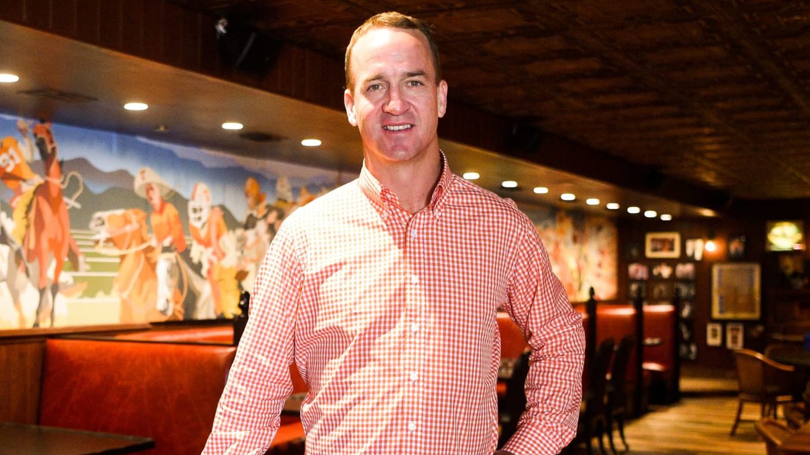 Peyton Manning to help pick next Tennessee coach?