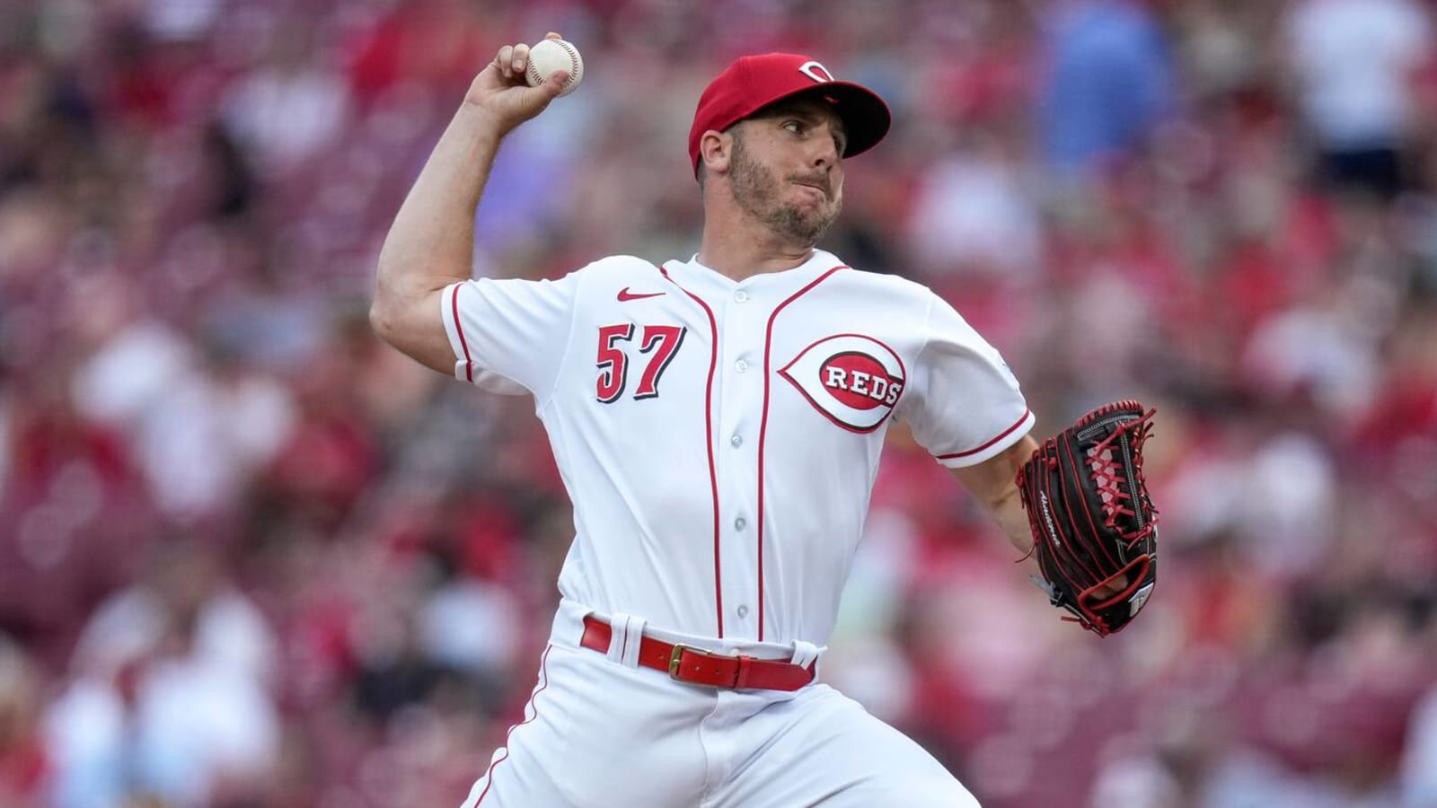 Reds designate RHP for assignment