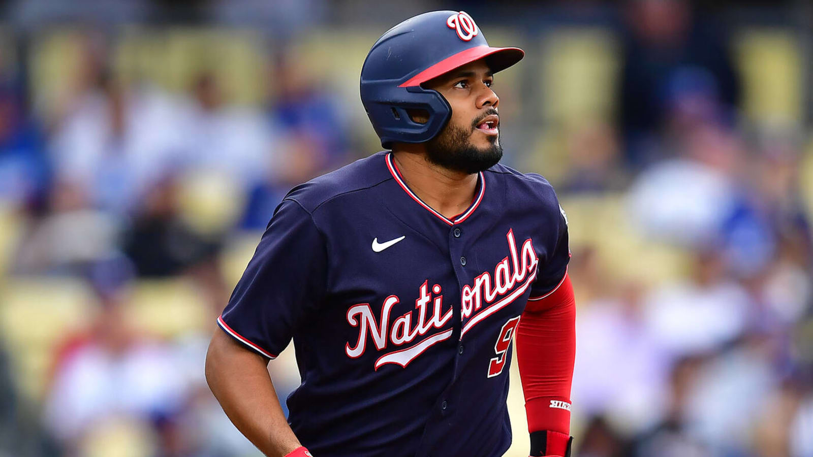 Nationals showing renewed interest in infielder