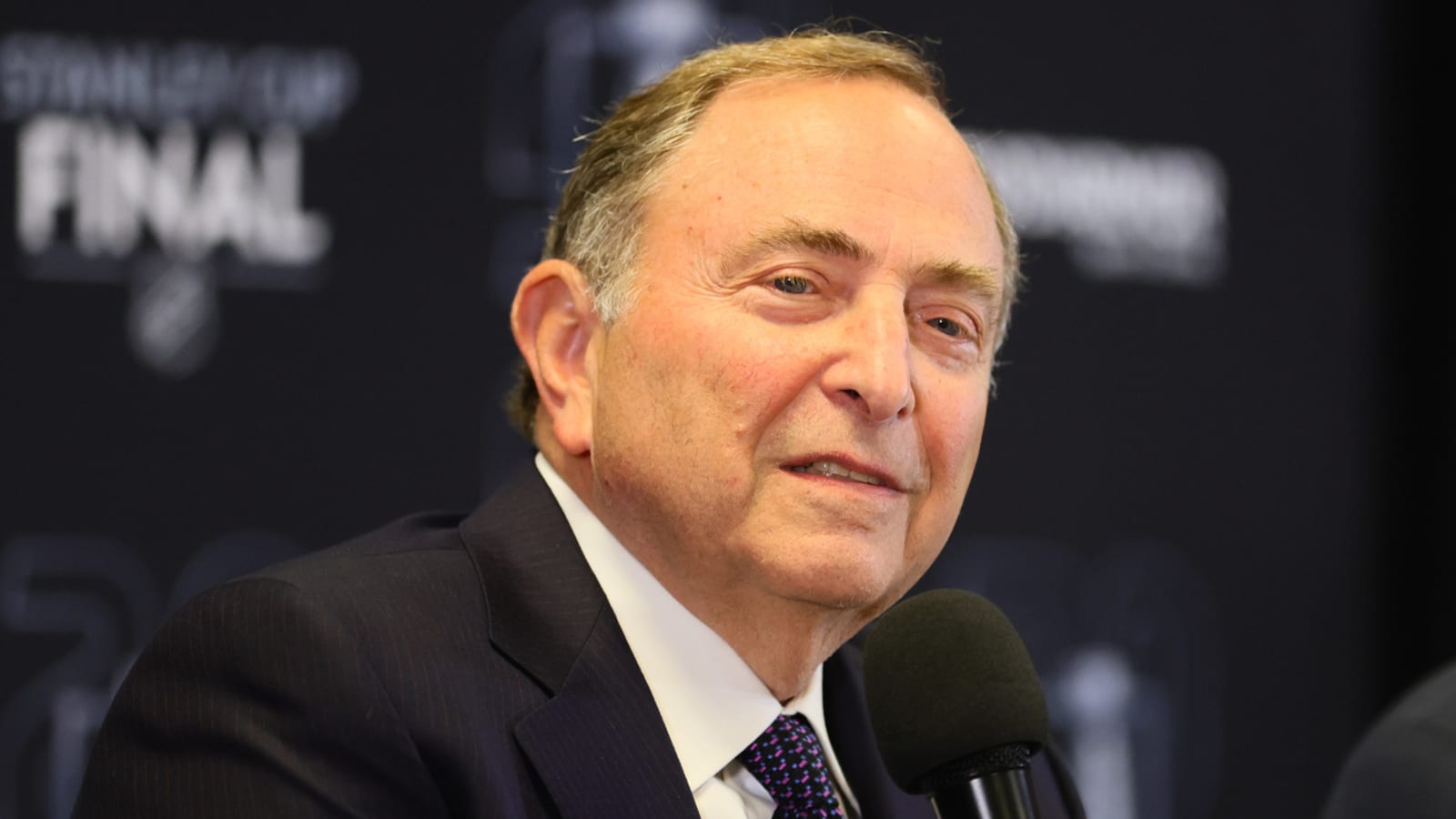 Gary Bettman finally says something nice about hockey in Canada
