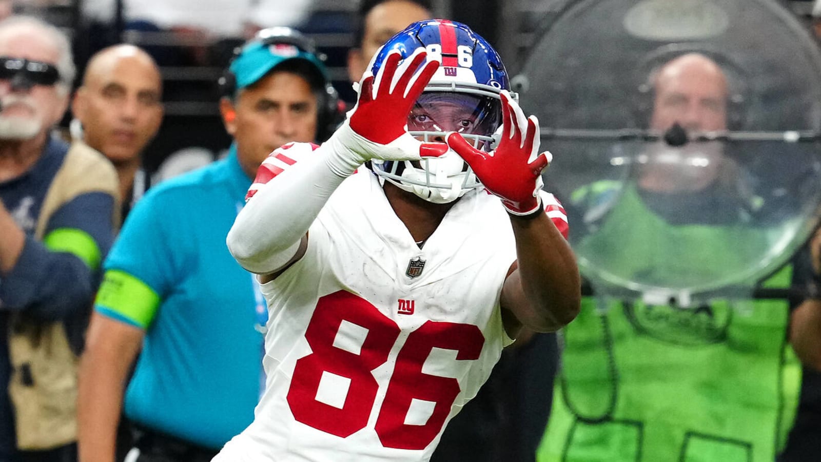 Top Giants WR skips workouts over his contract