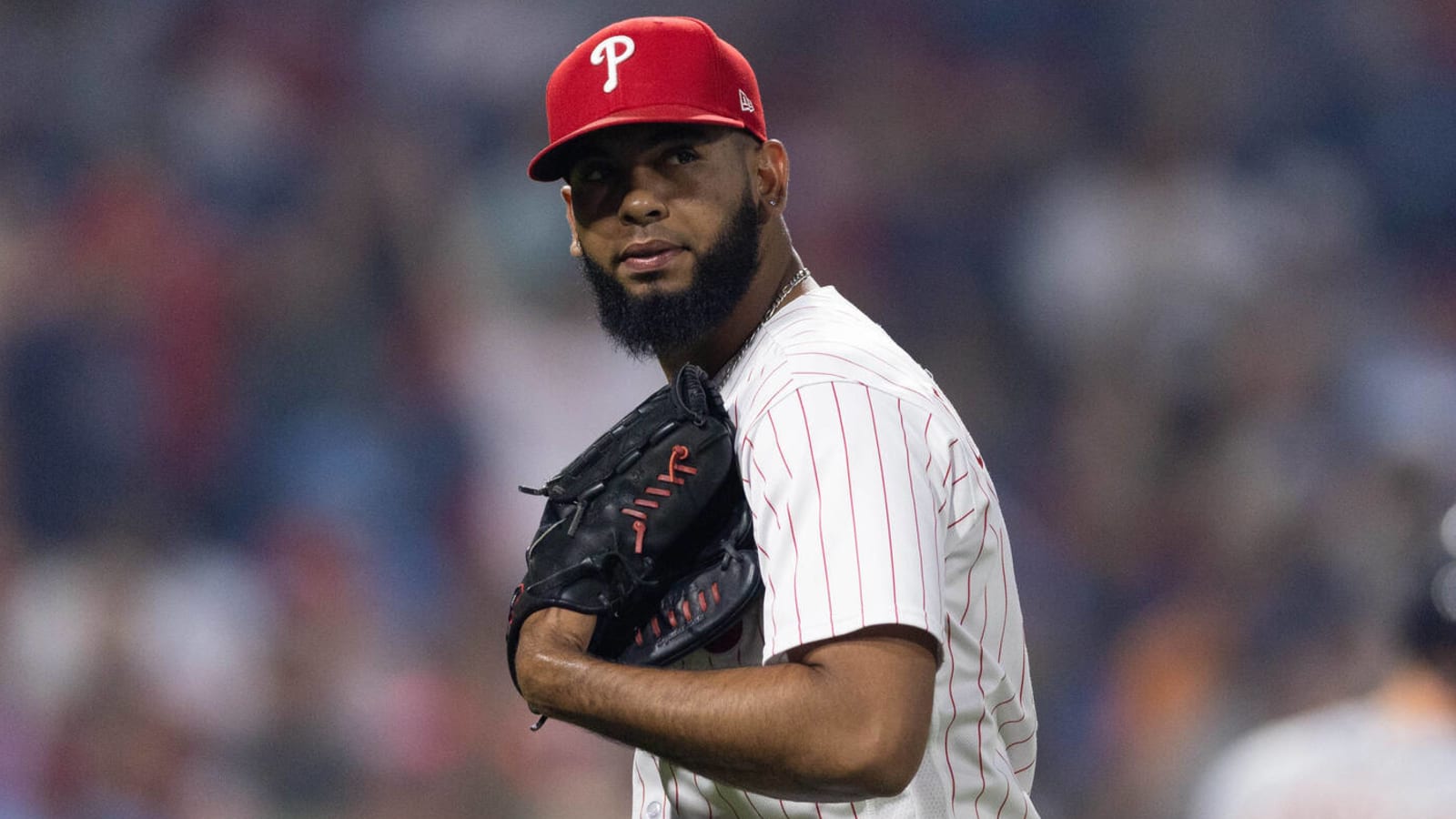 Phillies place key reliever on 15-day IL