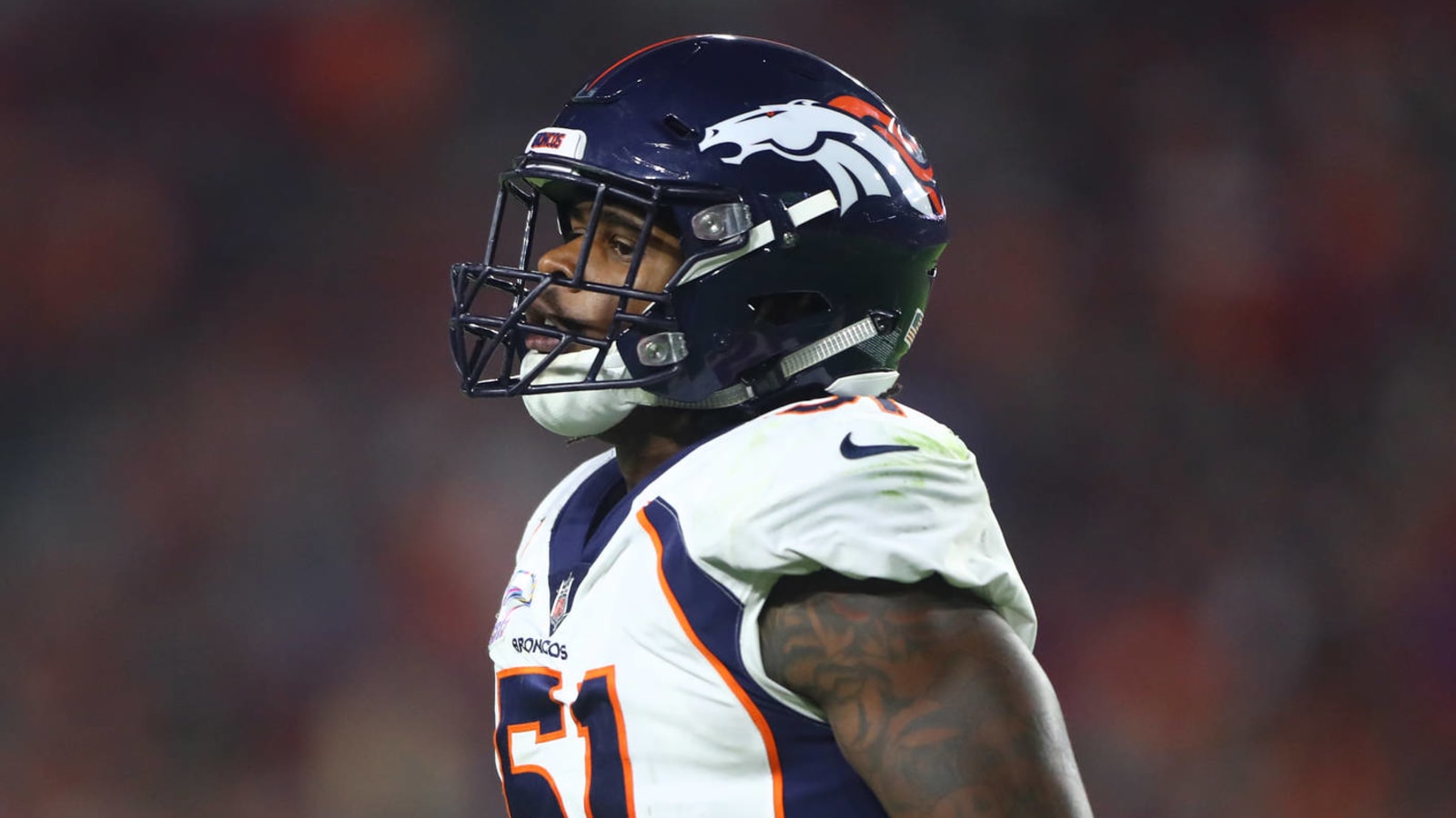 Broncos surprisingly cut starting LB Todd Davis