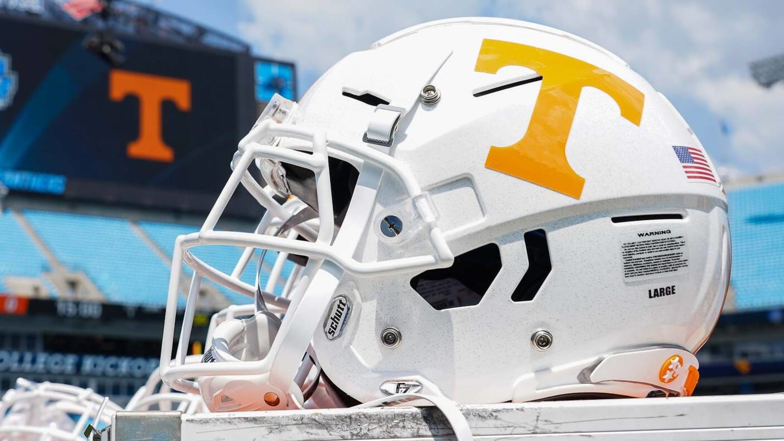 Tennessee Vols add defensive back to 2024 recruiting class