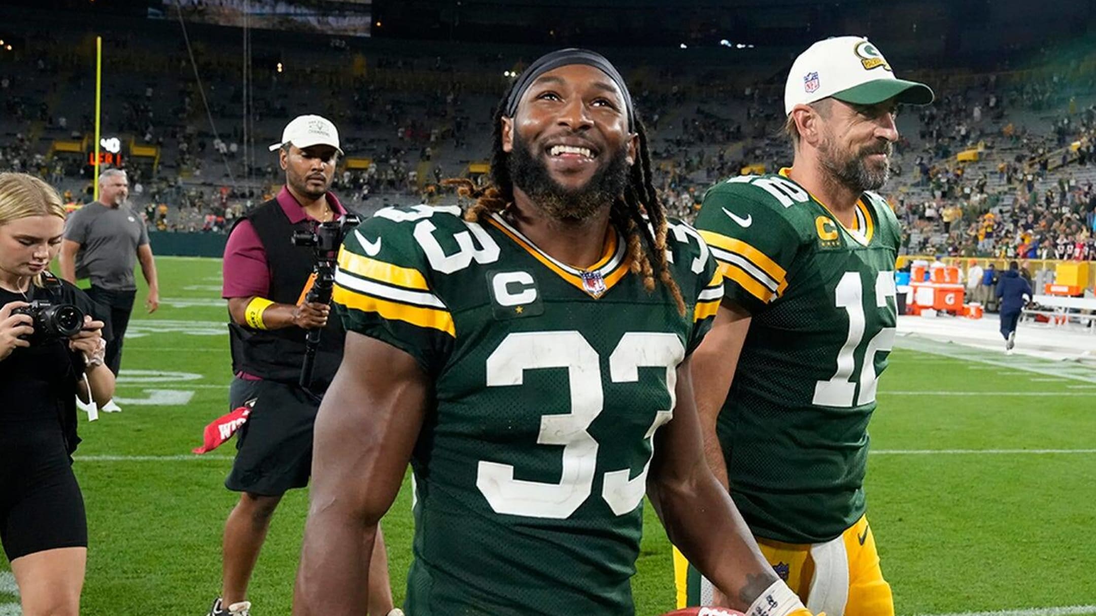 Watch: Packers RB Aaron Jones posts his workout with Jordan Love