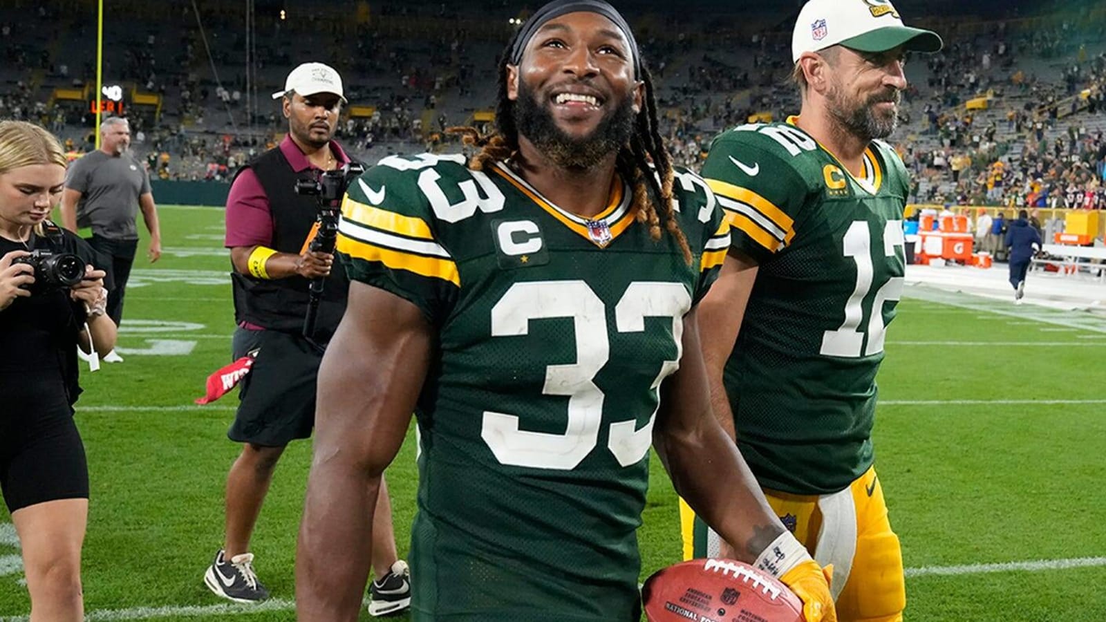 Packers’ Aaron Jones Named Possible Cap Casualty