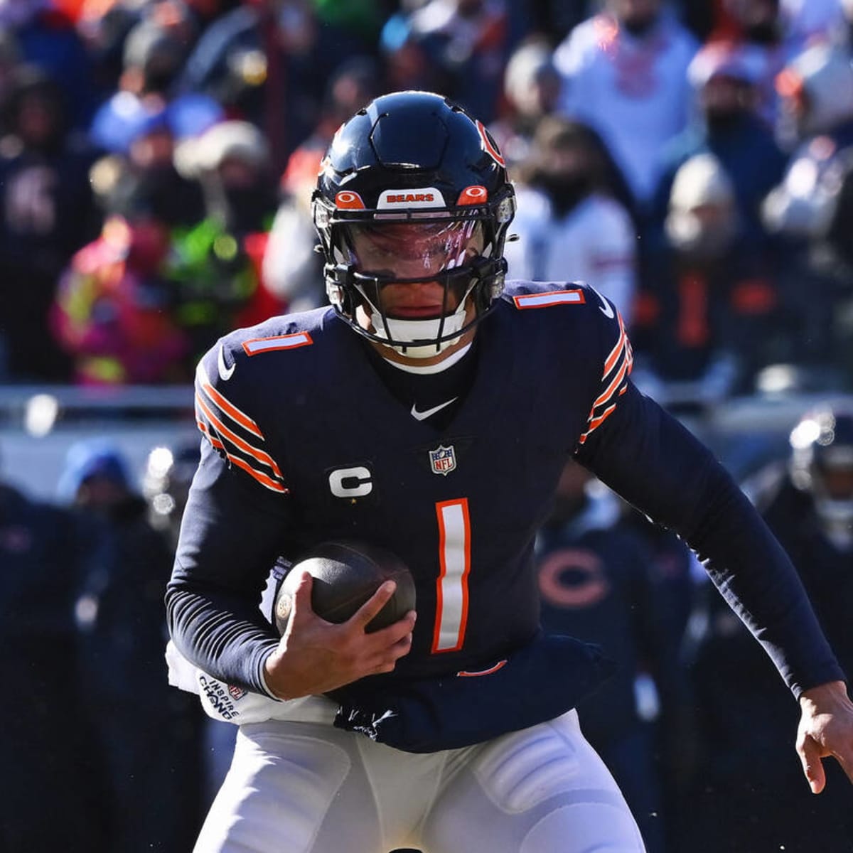 Bears QB Justin Fields once again working on footwork during