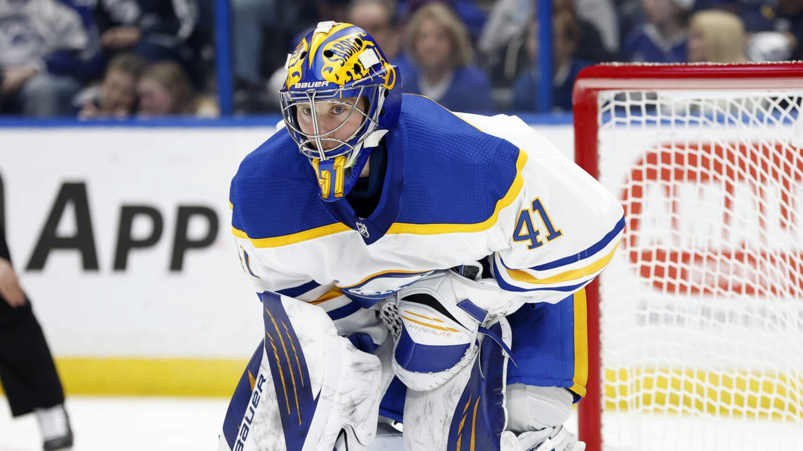 Craig Anderson signs one-year, $1.5M deal to stay with Sabres