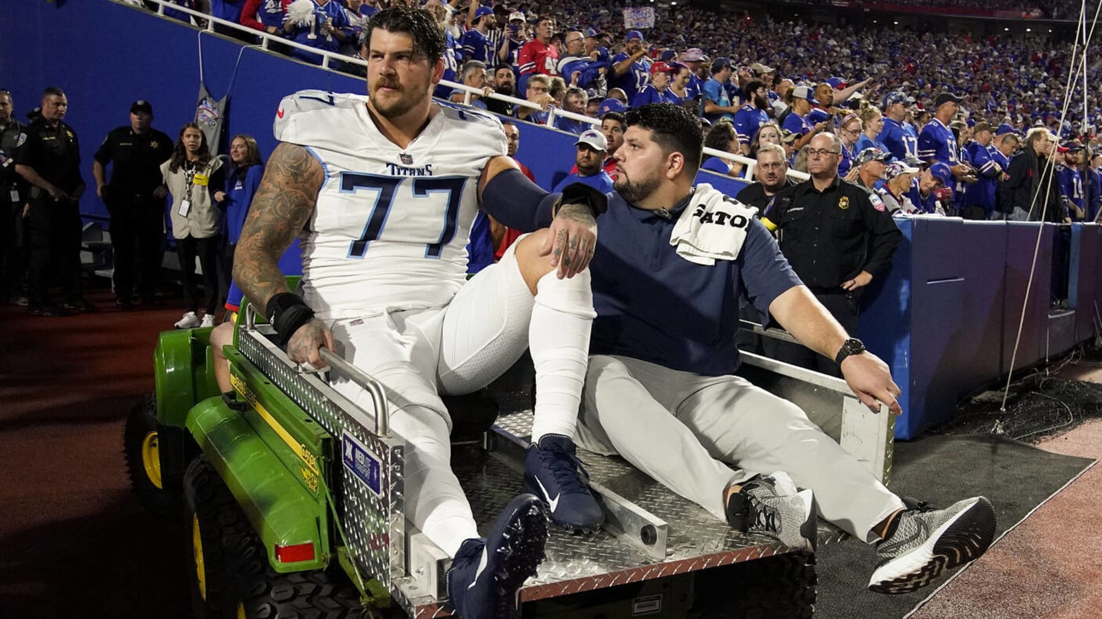 Taylor Lewan out for the season with knee injury