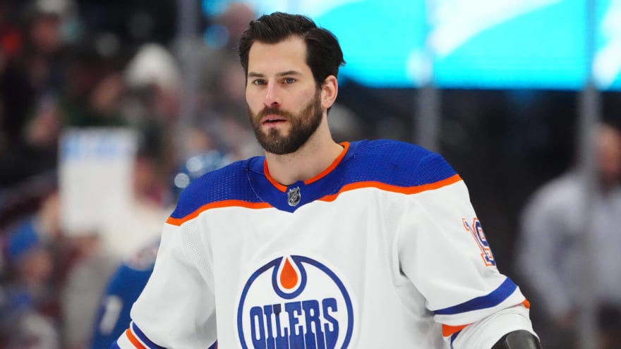 Two Top-Six Forwards for Oilers Banged Up, Miss Practice