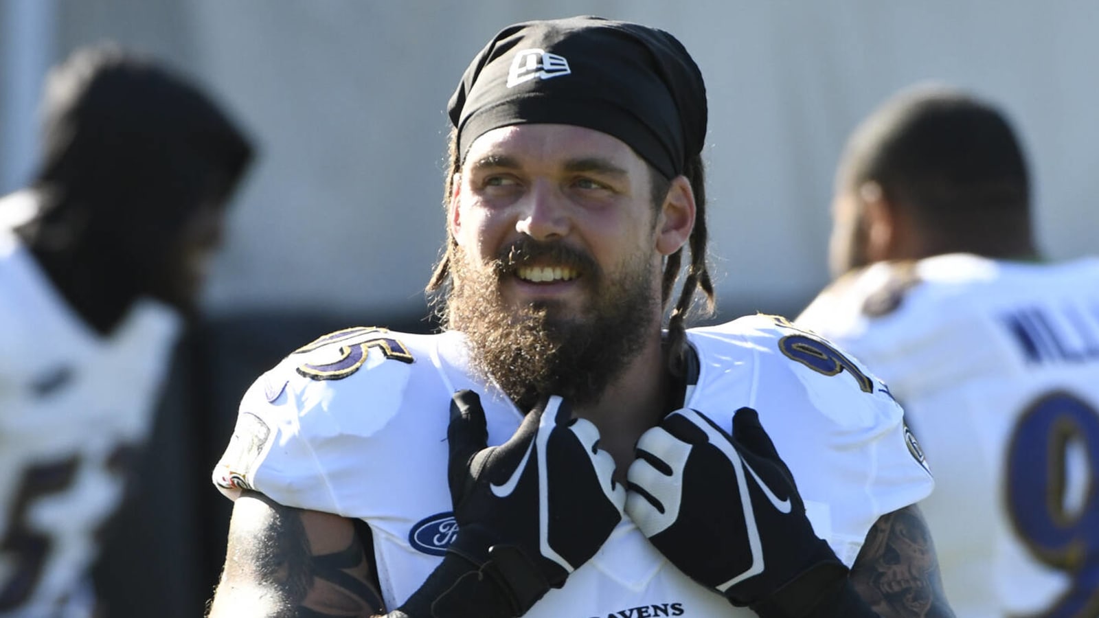 Ravens DE Derek Wolfe undergoes second hip surgery