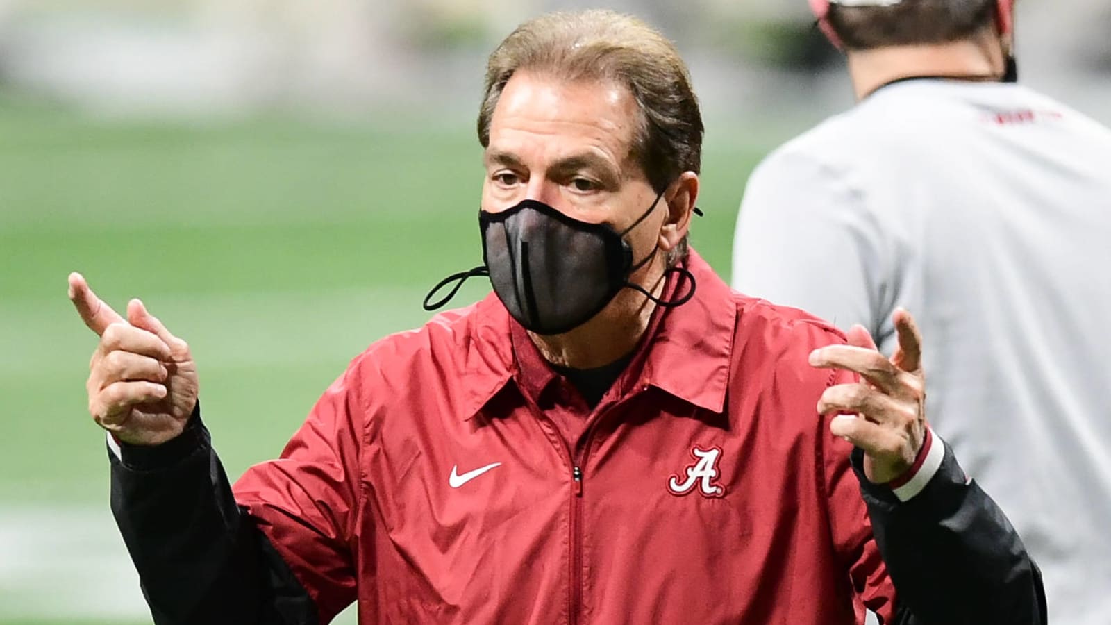 Nick Saban let WR have it after failed trick play