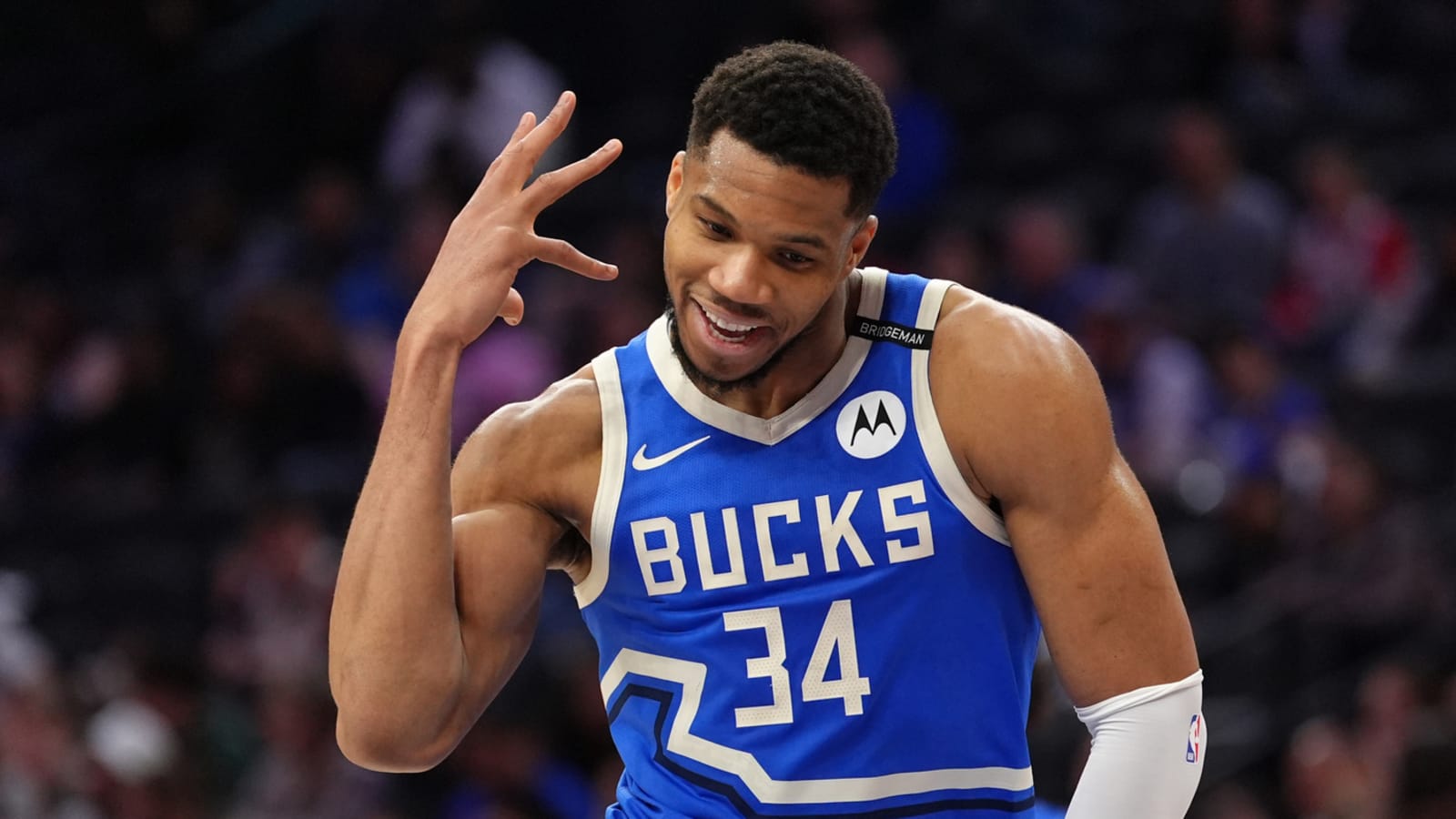 Antetokounmpo's 20-assist triple-double rescues Bucks against 76ers