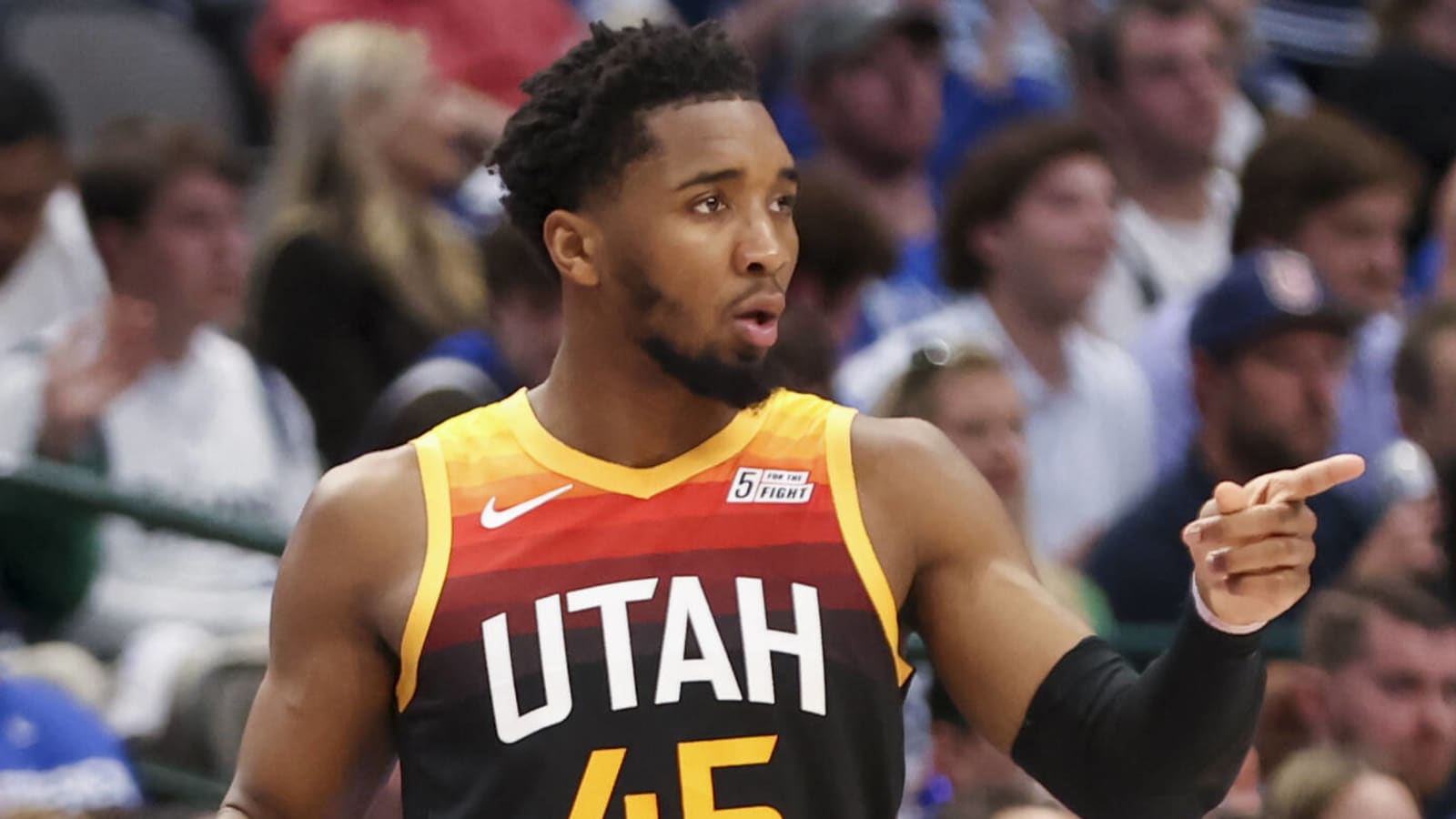 Donovan Mitchell refutes claim he didn't answer Quin Snyder's phone call