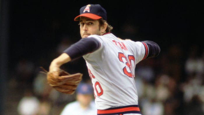 116 1980 Nolan Ryan Stock Photos, High-Res Pictures, and Images - Getty  Images