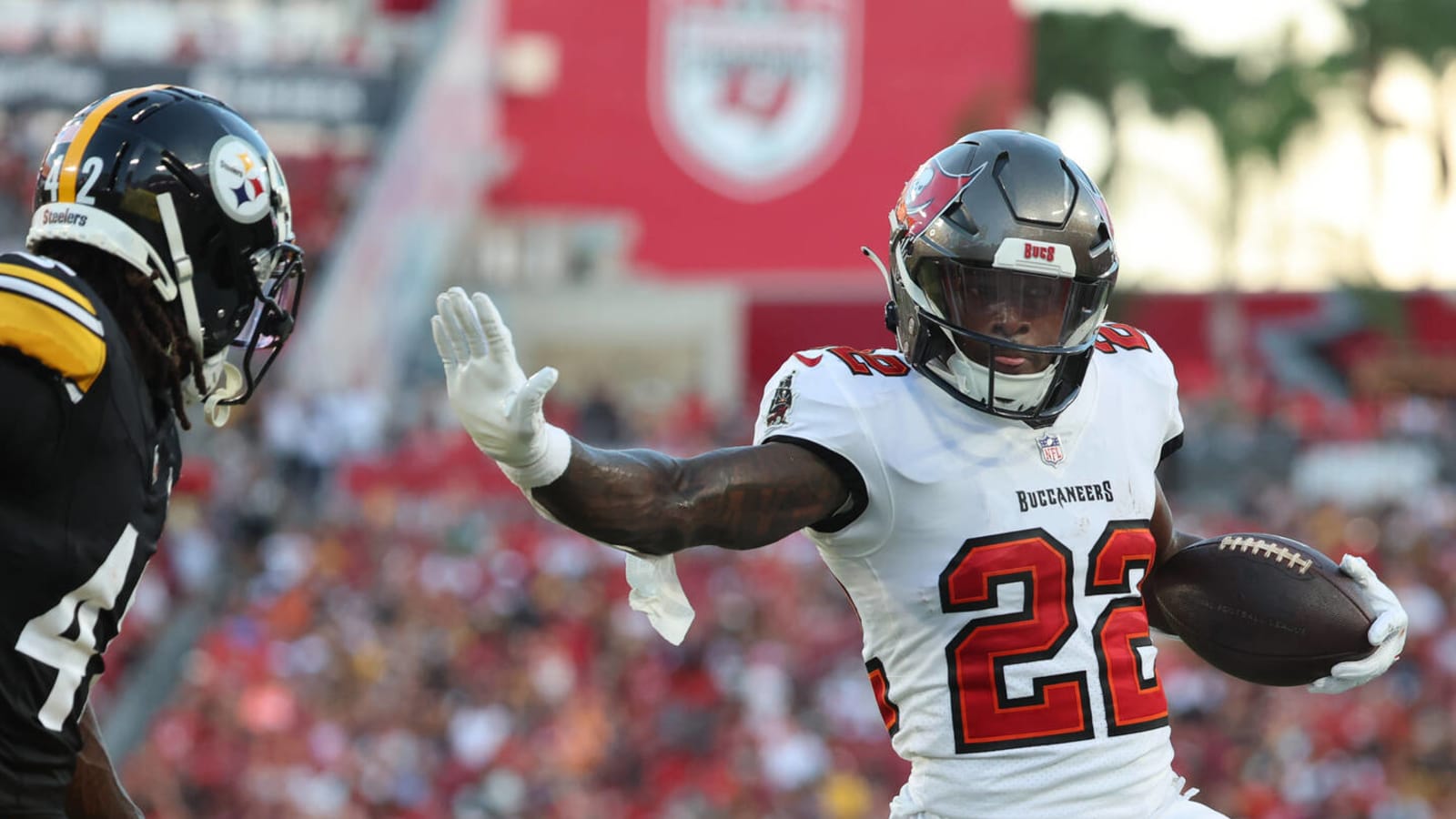 Buccaneers RB Chase Edmonds facing multi-week absence