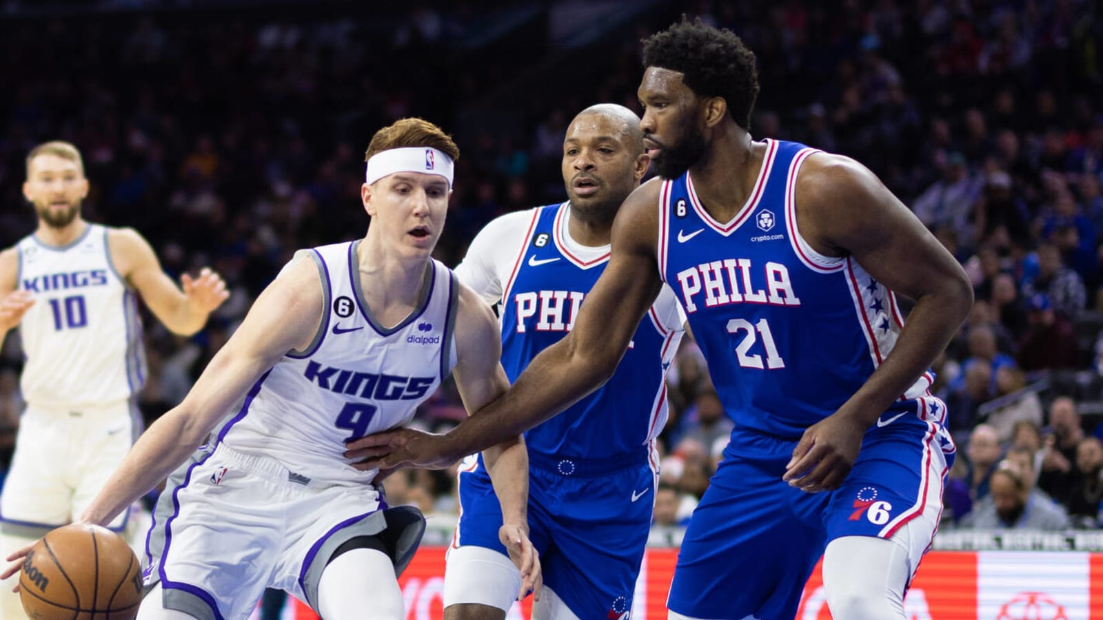 Sixers troll Kings with 'Light the Beam' tweet