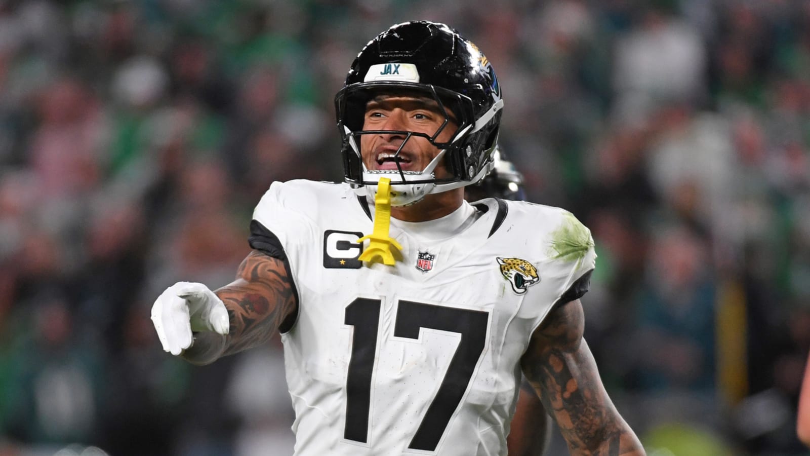 Broncos add two-time Pro Bowler to offensive arsenal