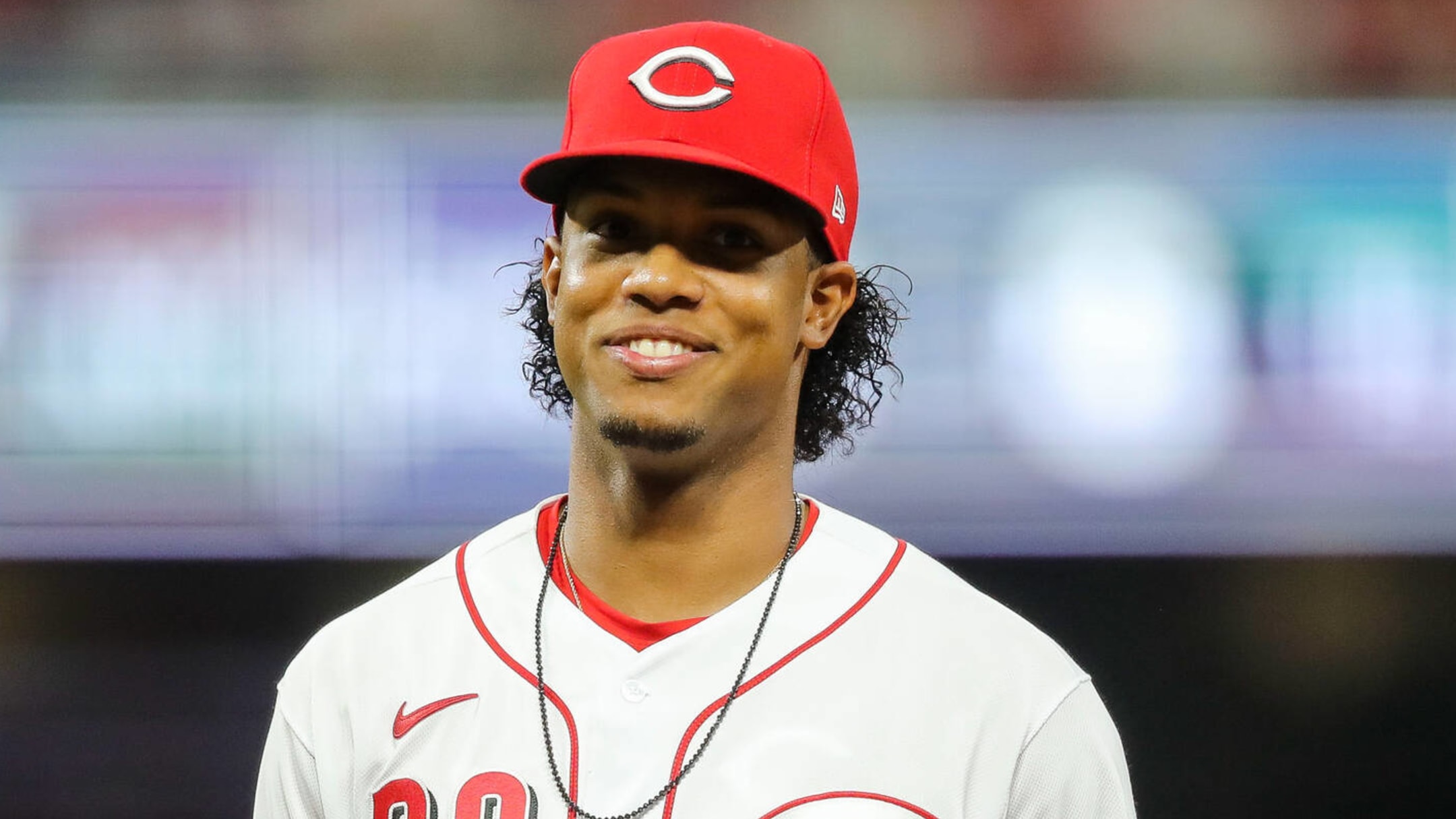 Reds: Kyle Farmer should not start at shortstop when Jose Barrero