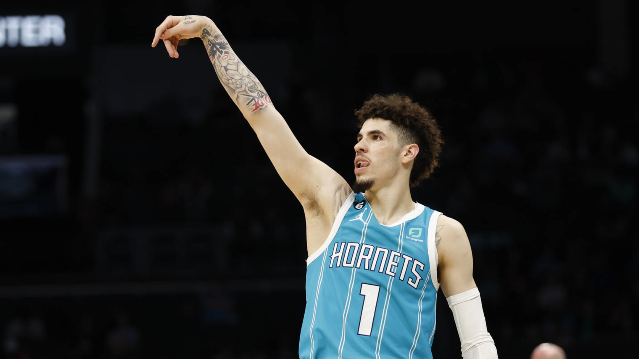 LaMelo Ball goes for 21 points, 10 assists in return to high